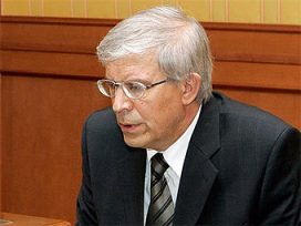Сергей Игнатьев выделит 1 трлн. рублей банкам 